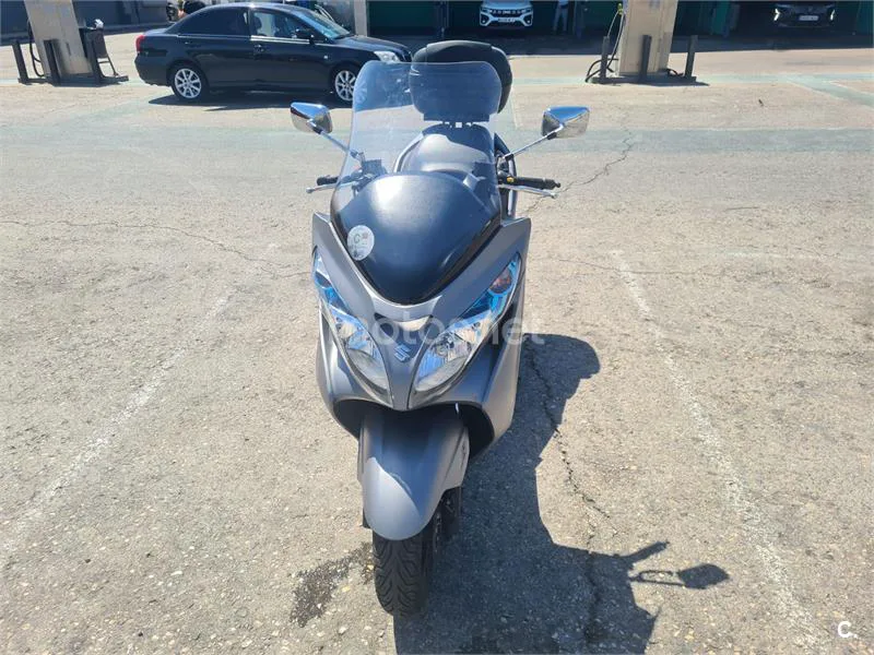 Suzuki Burgman 400 – Vista 7