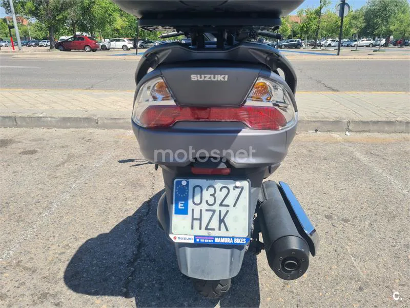 Suzuki Burgman 400 – Vista 10