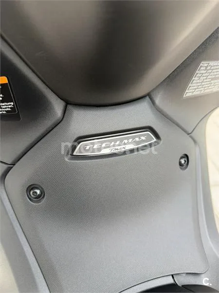 Yamaha TMAX – Vista 7