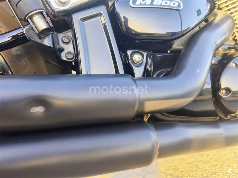 Suzuki Intruder M800 – Vista 11
