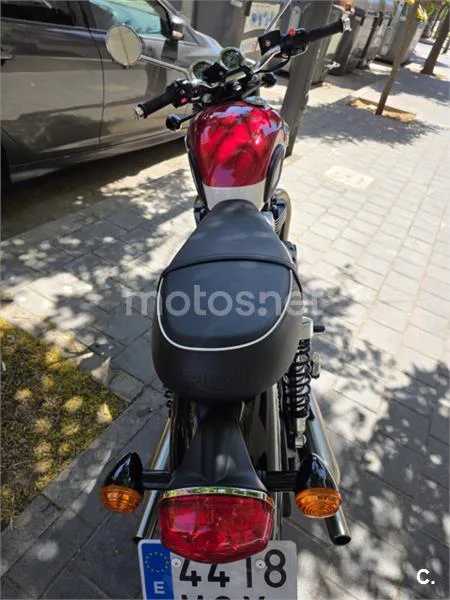Triumph Bonneville T100 – Vista 4