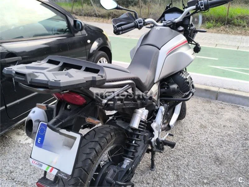 Moto Guzzi V85 TT - Vista 5