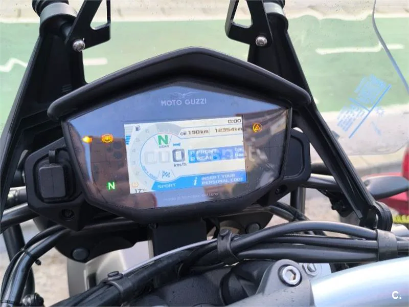 Moto Guzzi V85 TT - Vista 7
