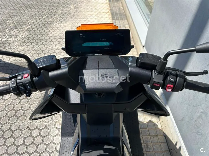 BMW CE 04 – Vista 9