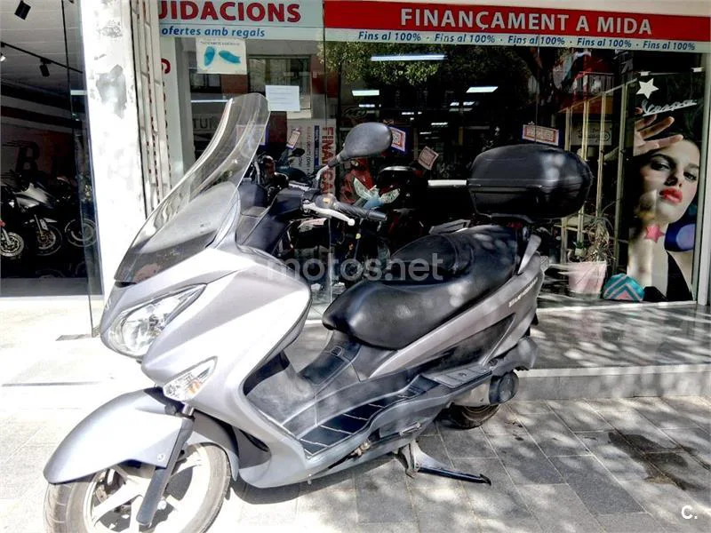 Suzuki Burgman 125 – Vista 3