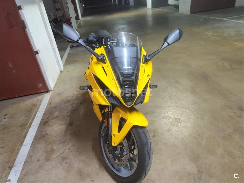 Suzuki GSX-8R – Vista 3