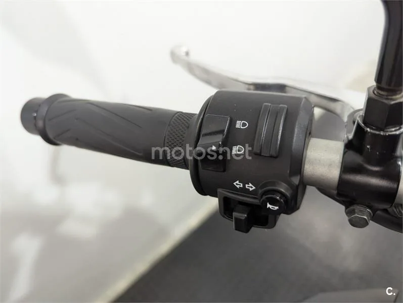 Yamaha MT-07 – Vista 9