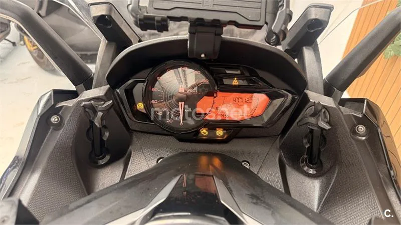 BMW C 650 – Vista 8