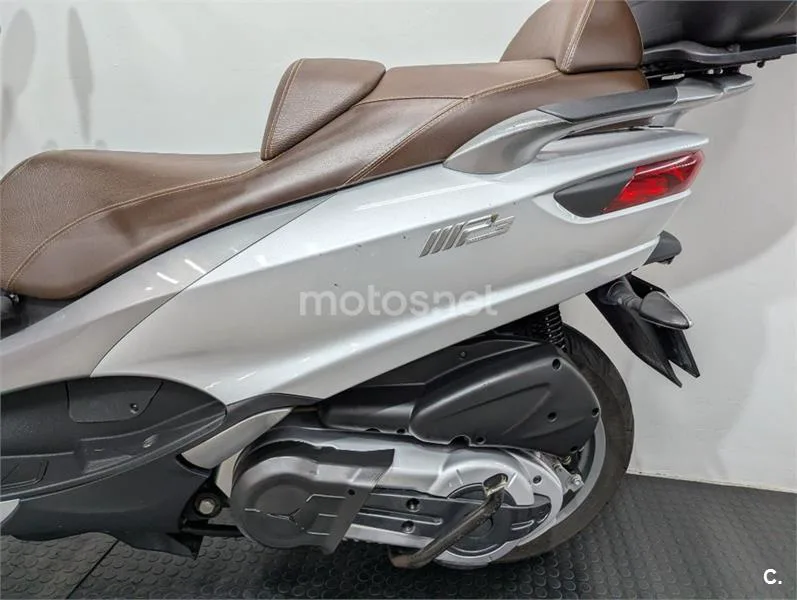 Piaggio MP3 – Vista 4