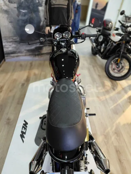 Royal Enfield Interceptor 650 - Vista 10