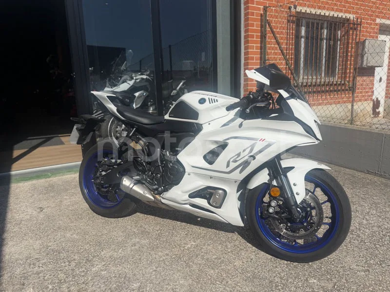 Yamaha YZF-R7 - Vista 4