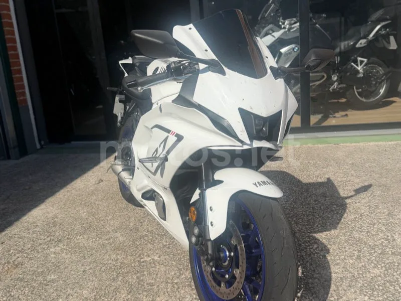 Yamaha YZF-R7 - Vista 5