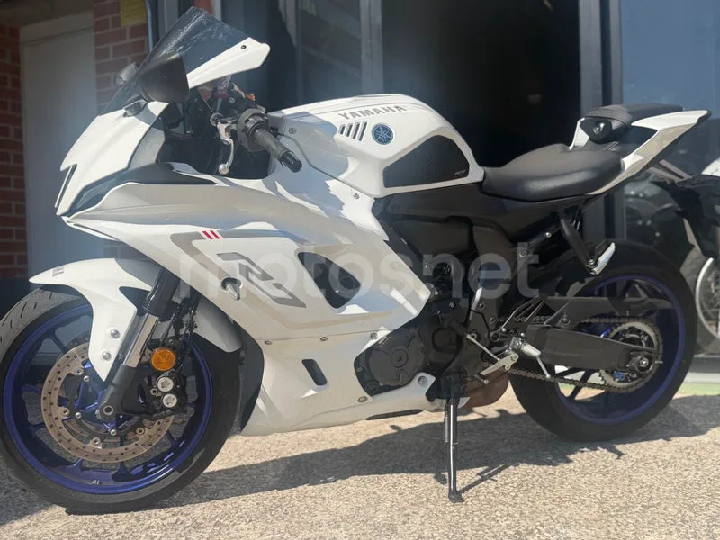 Yamaha YZF-R7 - Vista 6
