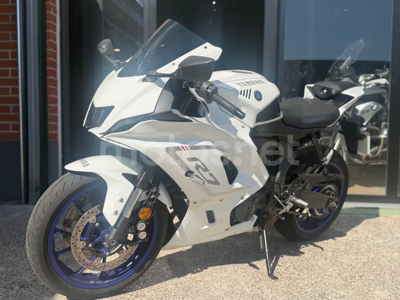 Yamaha YZF-R7 - Vista 7