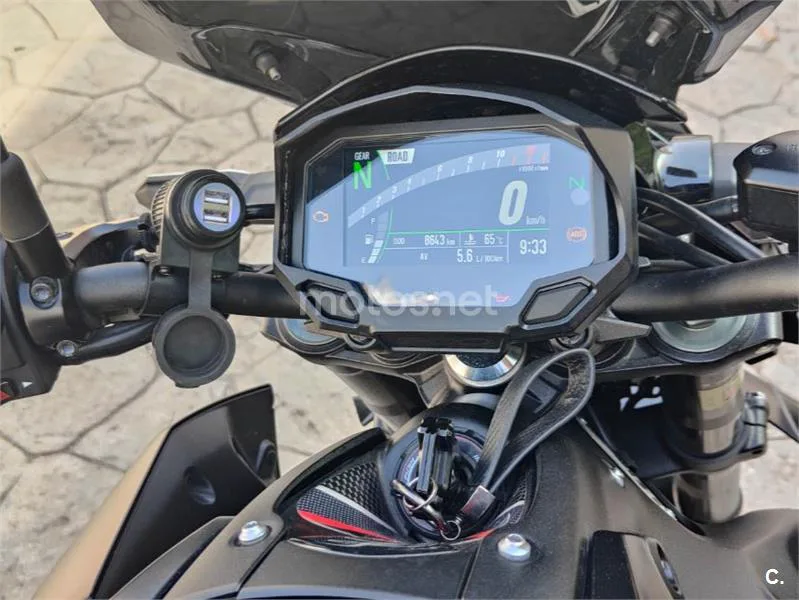 Kawasaki Z900 – Vista 6
