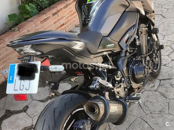 Kawasaki Z900 – Vista 7