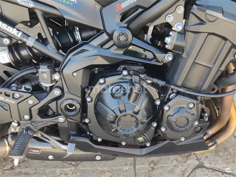 Kawasaki Z900 – Vista 9