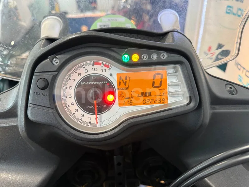 Suzuki V-Strom 650 – Vista 7