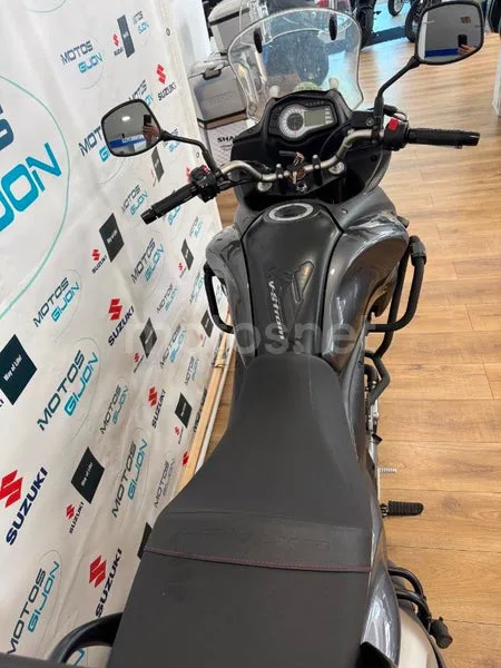 Suzuki V-Strom 650 – Vista 9