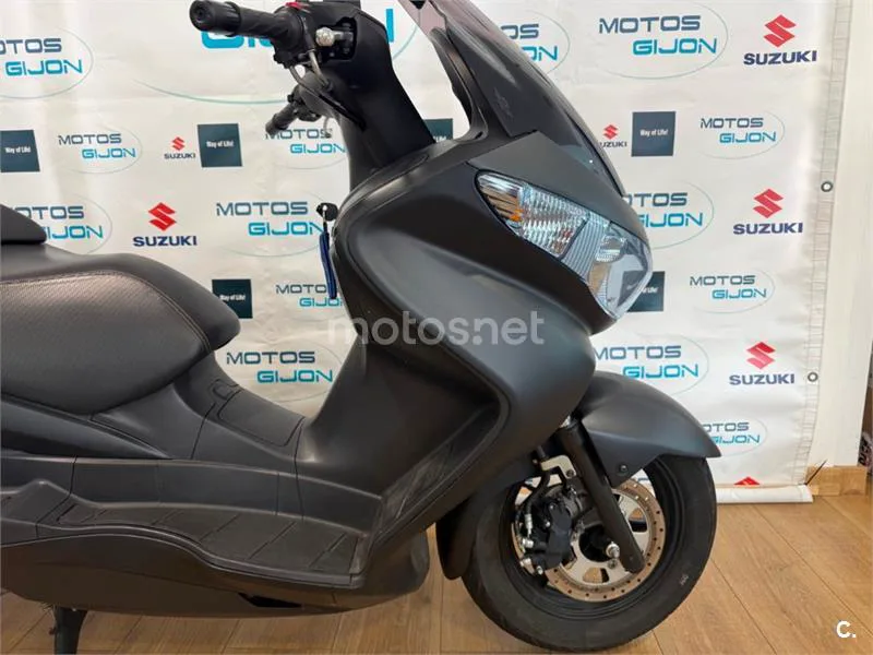 Suzuki Burgman 125 Executive 2400 € 2013 Asturias - 2