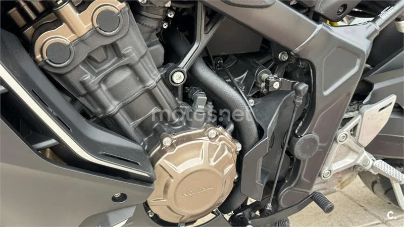 Honda CBR 650 R – Vista 11