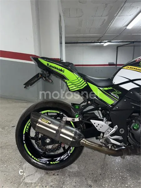 Kawasaki Z750 – Vista 3