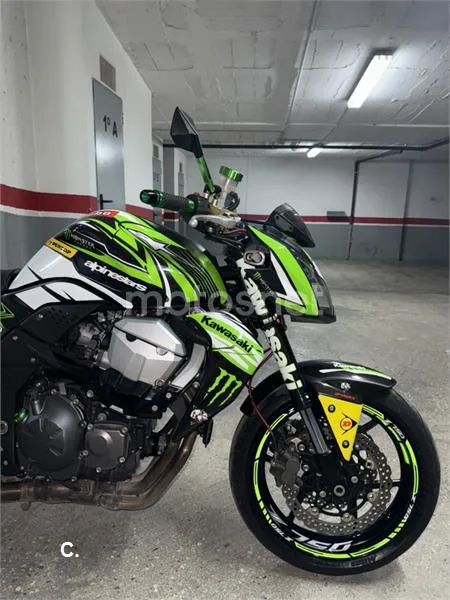 Kawasaki Z750 – Vista 4