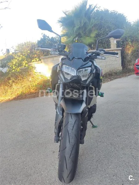 Kawasaki Z900 – Vista 3