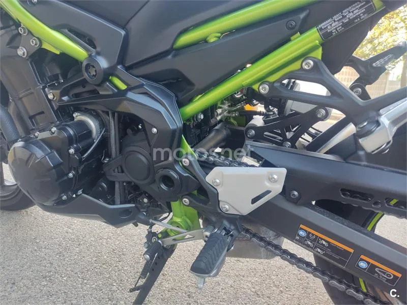 Kawasaki Z900 – Vista 5