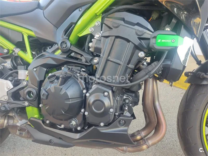 Kawasaki Z900 – Vista 9