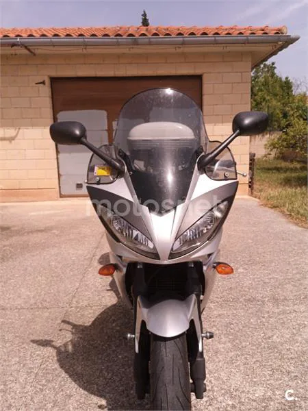 Yamaha FZ6 Fazer S2 – Vista 3