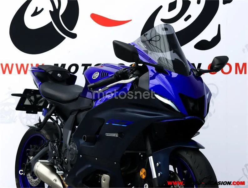 Yamaha R7 – Vista 4