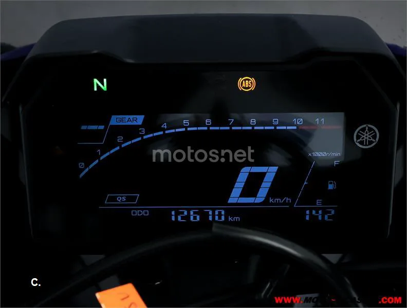 Yamaha R7 – Vista 6