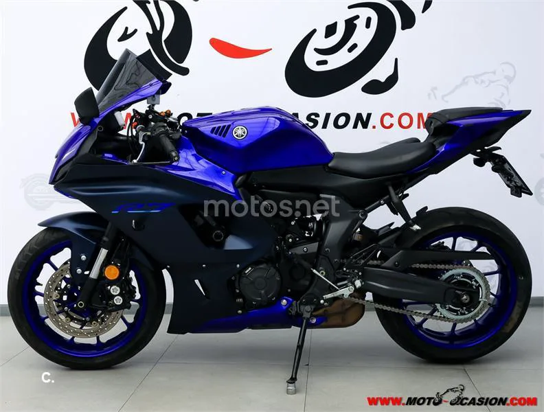 Yamaha R7 – Vista 7