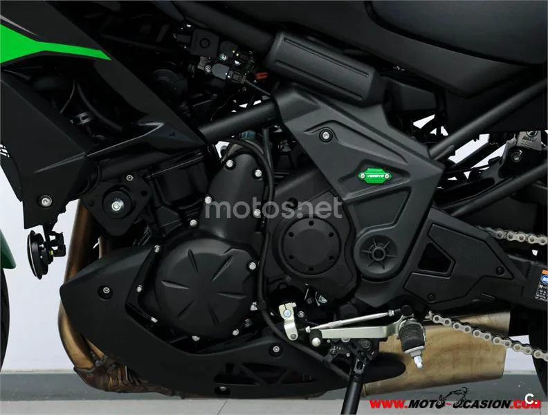 Kawasaki Versys – Vista 8