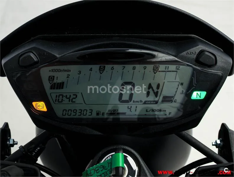 Suzuki SV 650 – Vista 6
