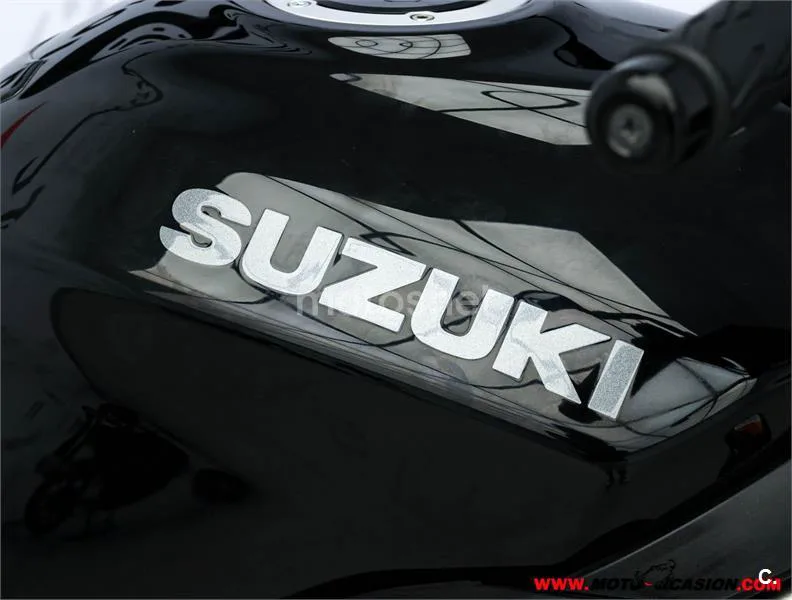 Suzuki SV 650 – Vista 9