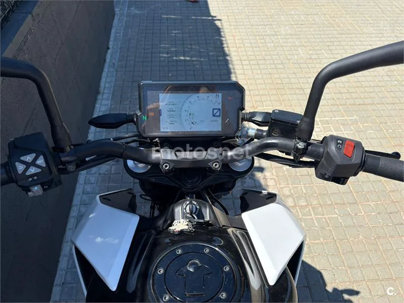 KTM 125 – Vista 5