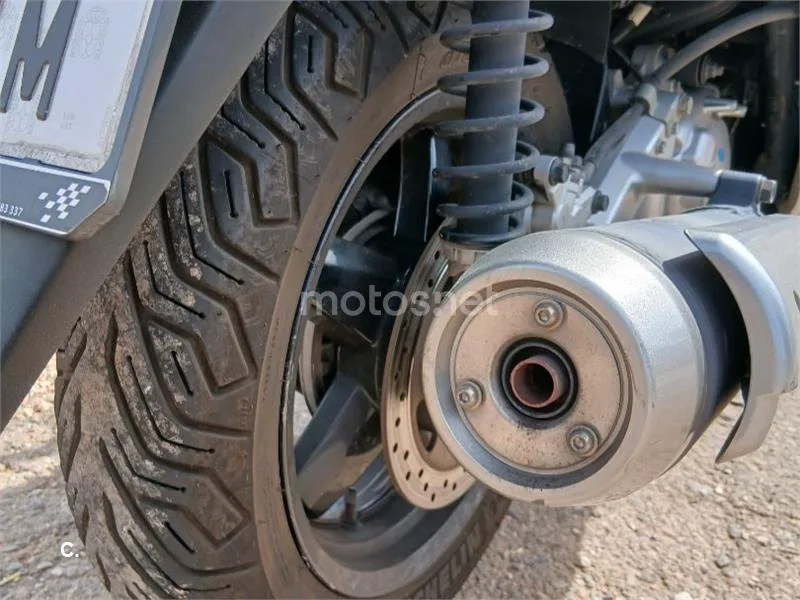 Yamaha XMAX 250 – Vista 4