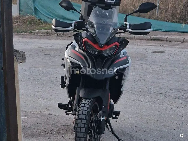 Benelli TRK 702 X – Vista 11