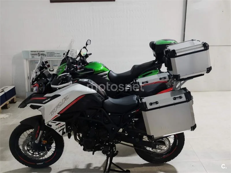 Benelli TRK 702 X – Vista 9