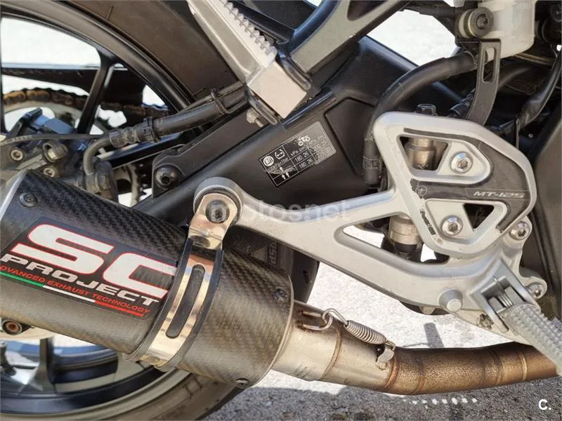 Yamaha MT-125 – Vista 8