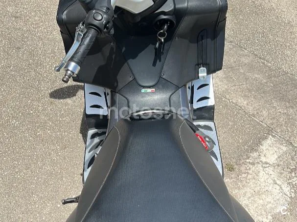 Aprilia SRV 850 – Vista 5