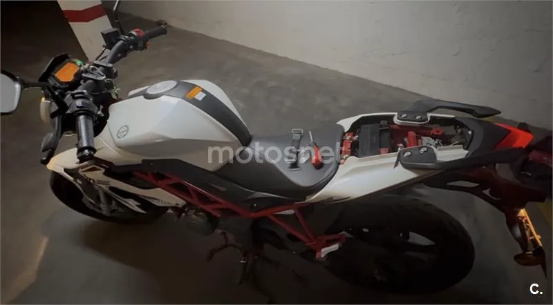 Benelli Leoncino 125 2300 € 2022 Córdoba - 1