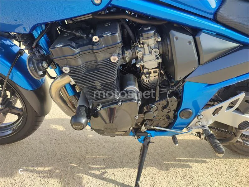 Suzuki Bandit 650 S – Vista 8