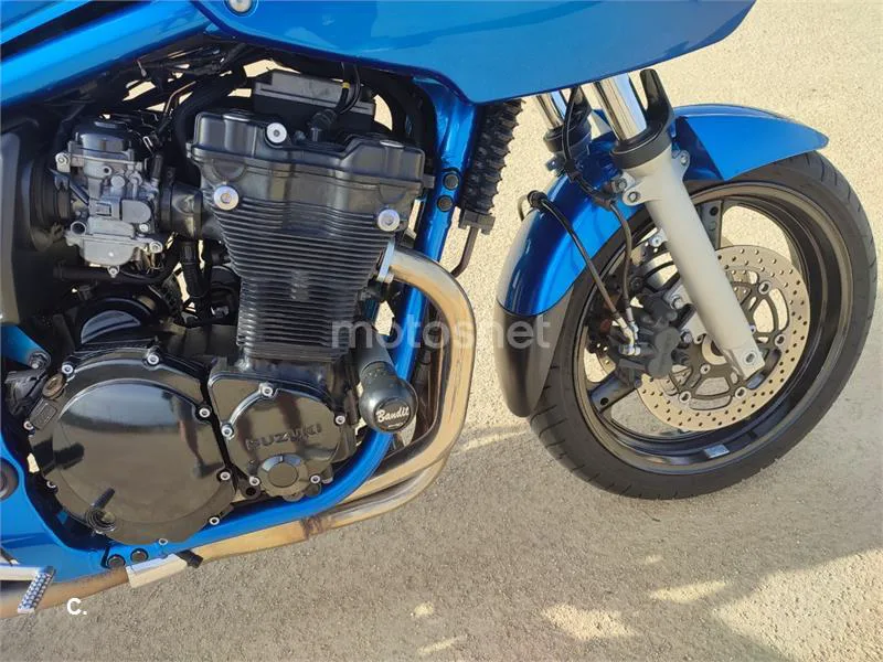 Suzuki Bandit 650 S – Vista 10
