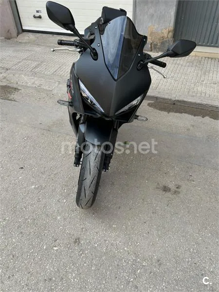 Honda CBR 650 R – Vista 3