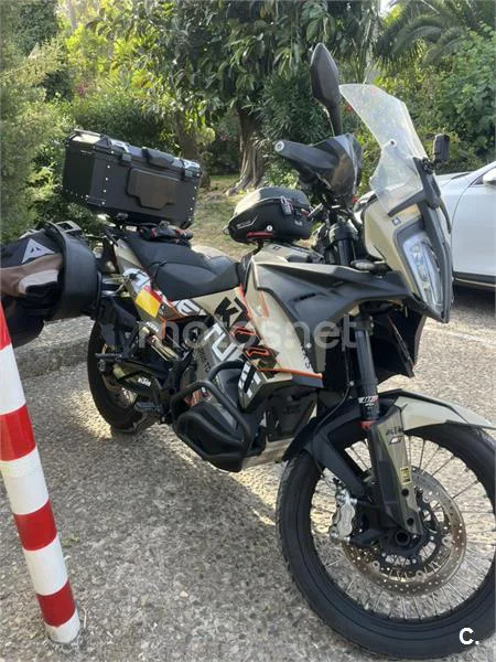 KTM 890 – Vista 5