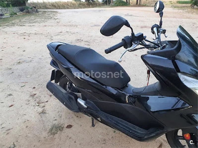 Honda PCX 125 – Vista 4