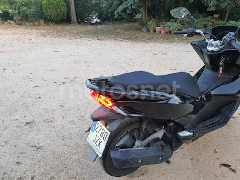 Honda PCX 125 – Vista 5